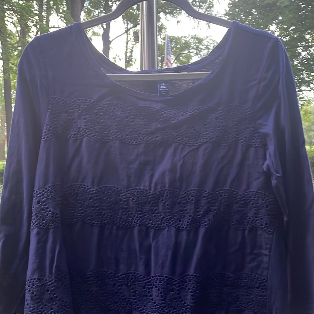 Gap 3/4 in Navy Blue Shirt